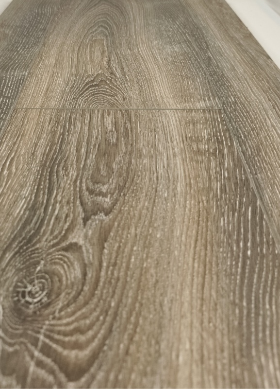 Ламинат Kronotex Residence Дуб горный титан ML1016